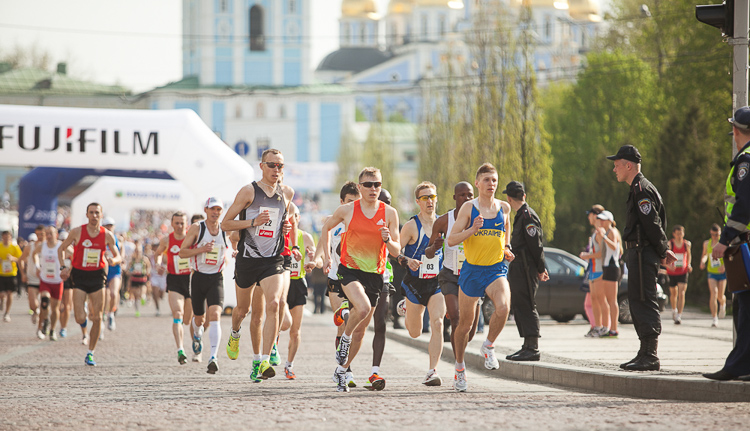 киевский полумарафон, марафон, киев, михайловская площадь бег